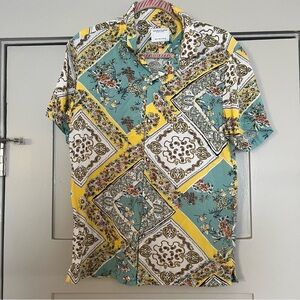 Floral Patterned Short Sleeve Shirt